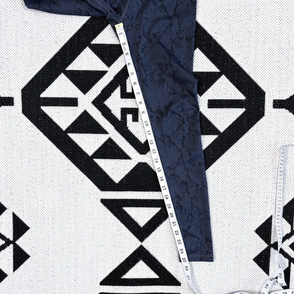 All Fenix Python Charcoal 7/8 Leggings XS - Picture 9 of 13
